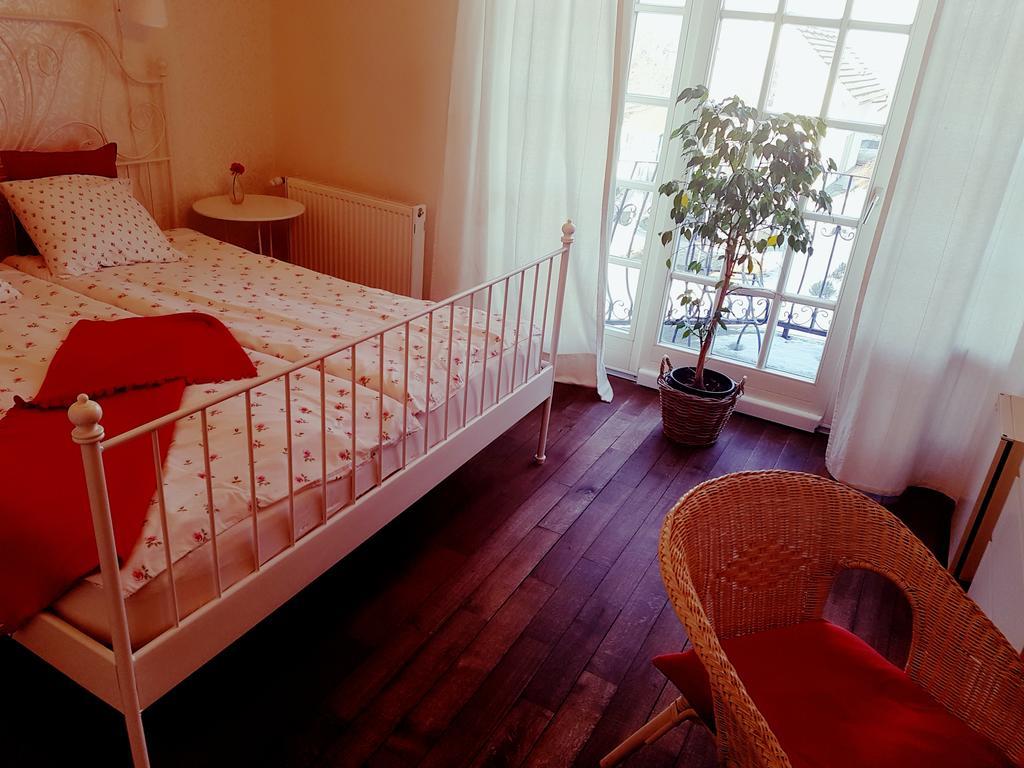 Villa Westfalia Guest House Tirgu Secuiesc Exterior photo